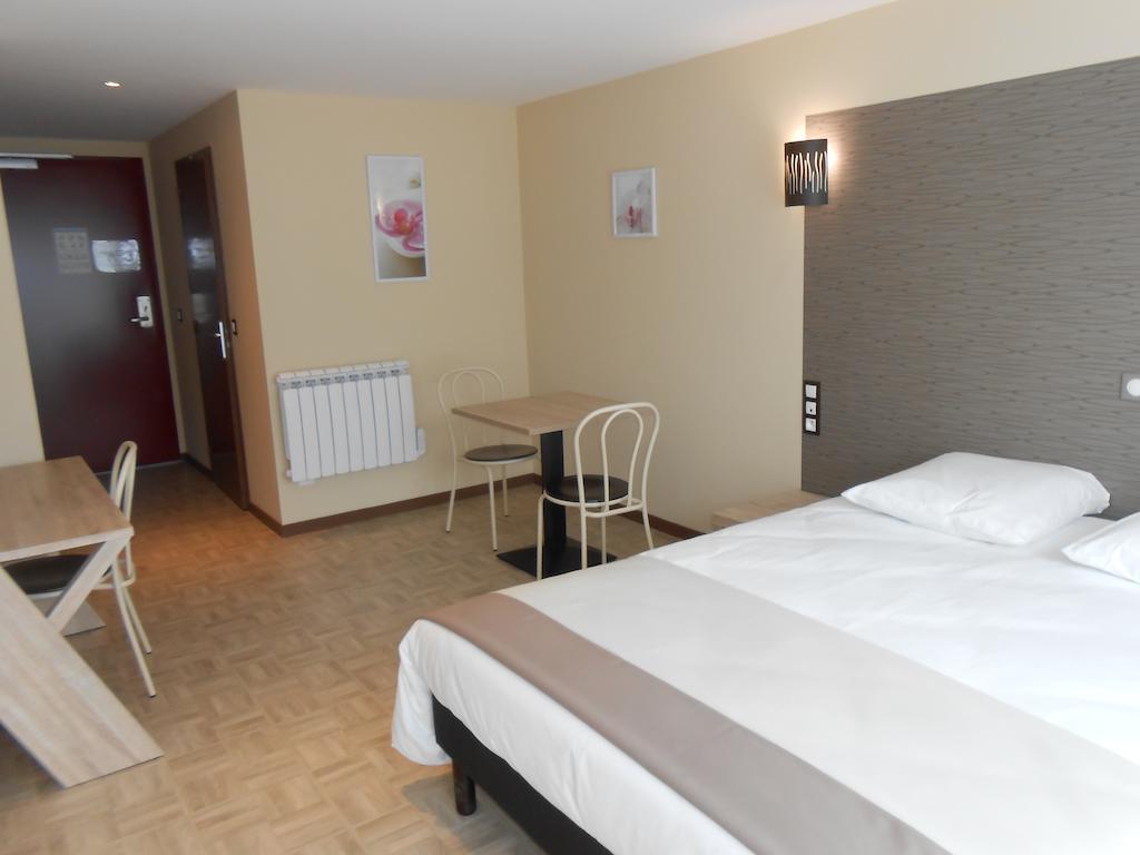 Hotel La Pause Évreux Pokój zdjęcie