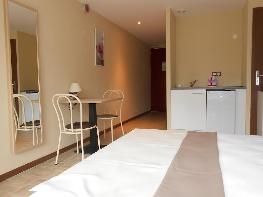 Hotel La Pause Évreux Pokój zdjęcie