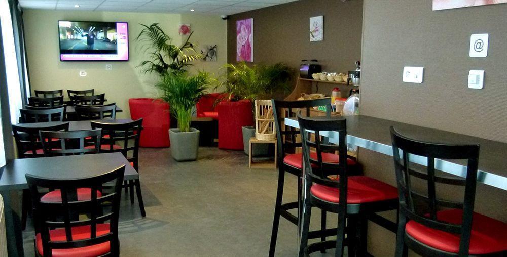 Hotel La Pause Évreux Zewnętrze zdjęcie