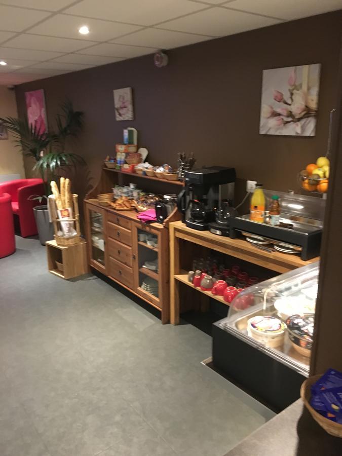 Hotel La Pause Évreux Zewnętrze zdjęcie
