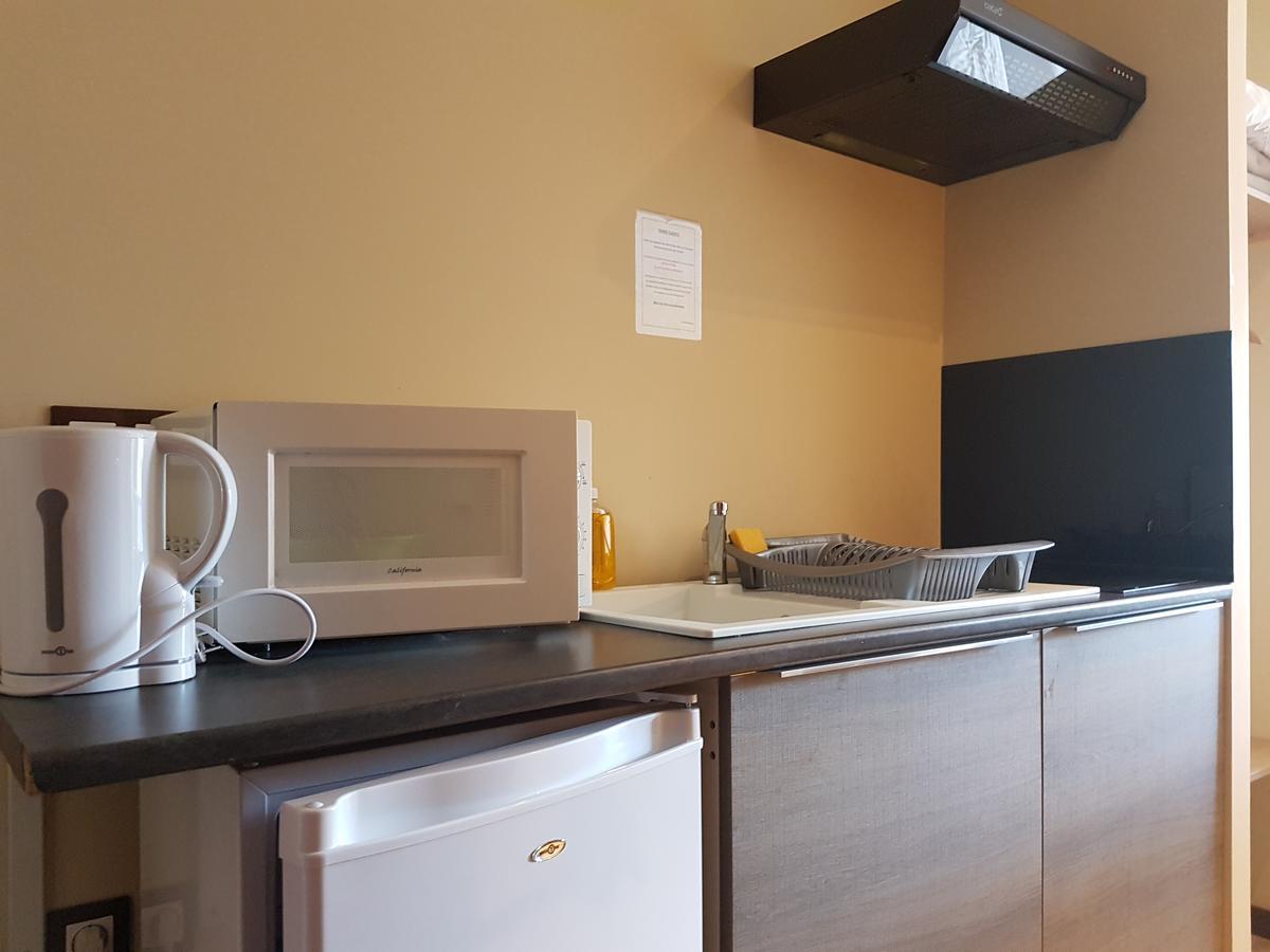 Hotel La Pause Évreux Zewnętrze zdjęcie