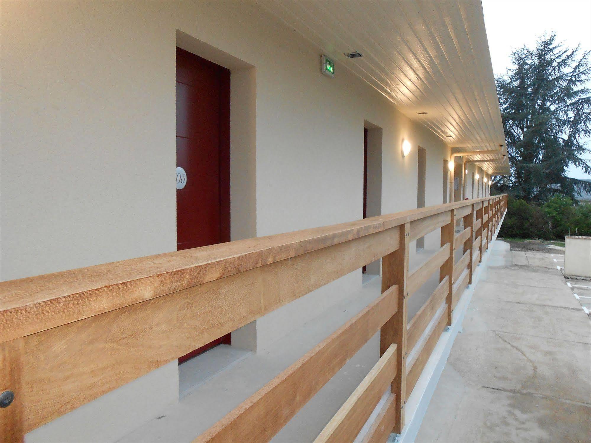 Hotel La Pause Évreux Zewnętrze zdjęcie
