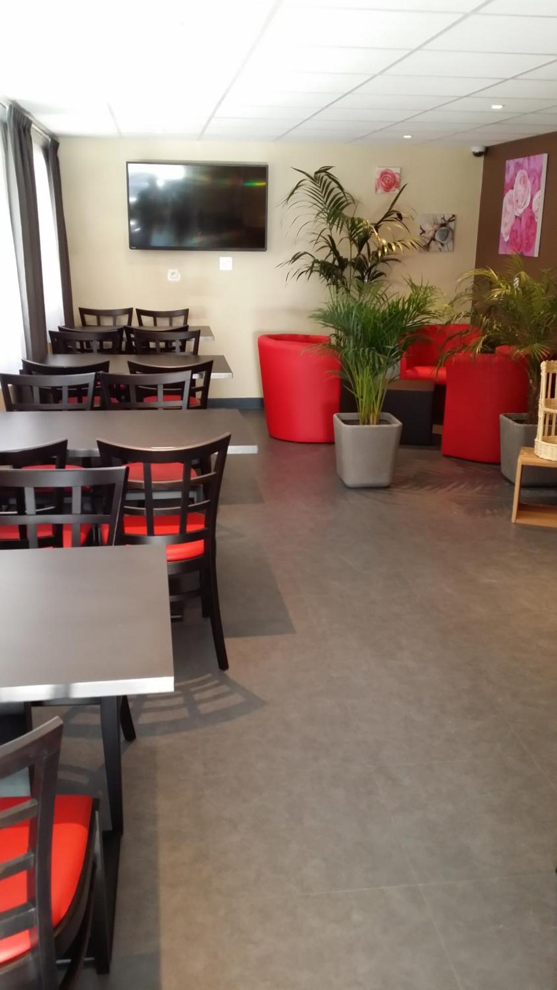 Hotel La Pause Évreux Zewnętrze zdjęcie
